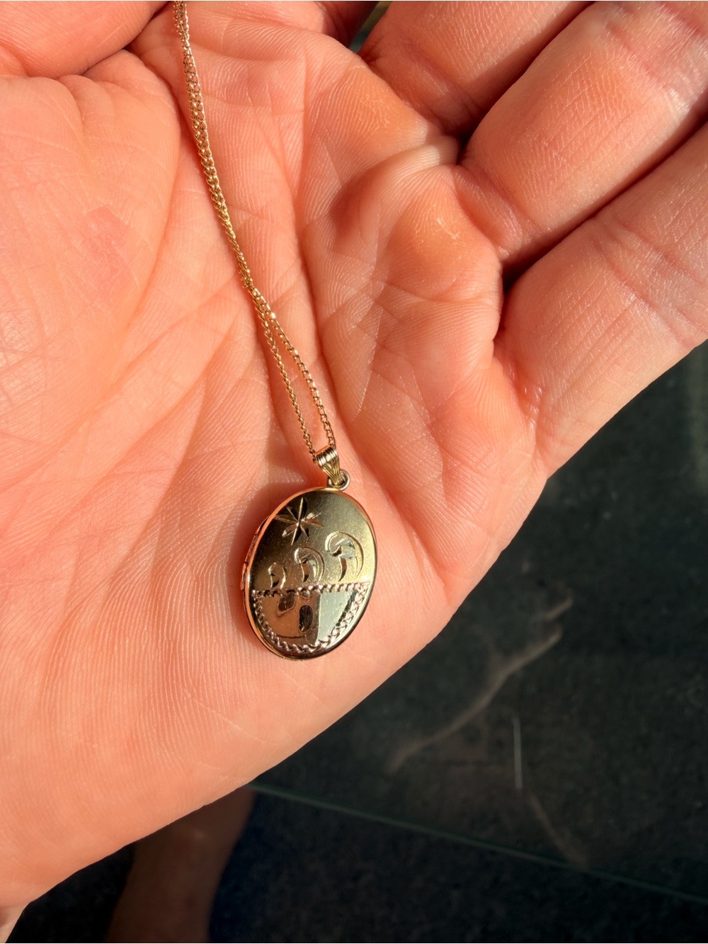 Gold Filled Oval Locket Necklace - Womens Jewelry